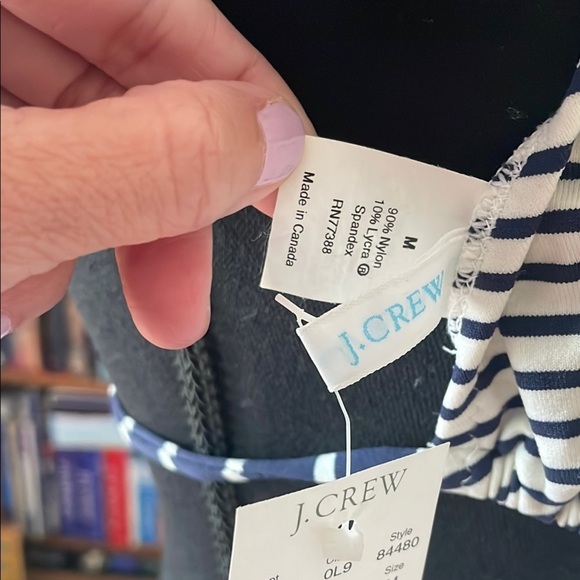🌞🕶️👙J. Crew White and Blue Striped Bikini Top in Size S🌞🕶️👙 - Picture 7 of 8